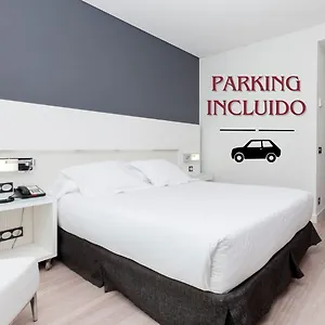 4* Szálloda Axor Feria